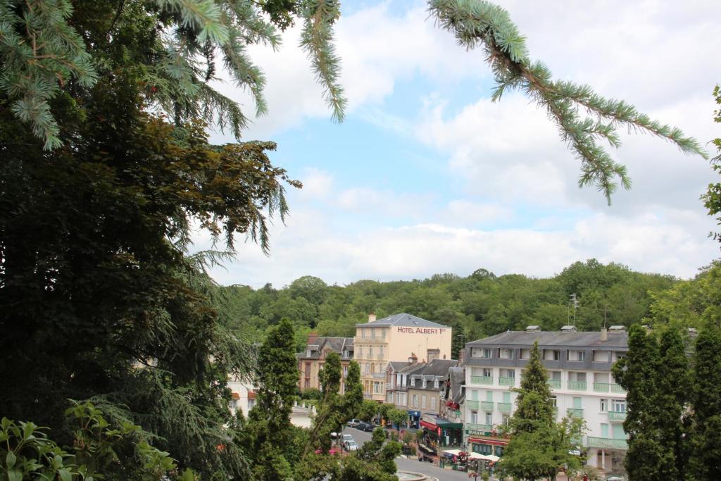 Albert Premier Hotel Bagnoles-de-l'Orne Eksteriør billede